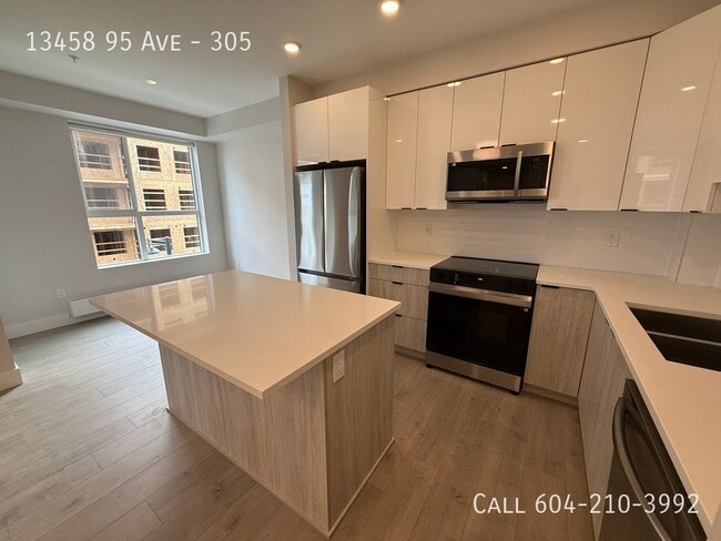 Building Photo - Brand New And Well-Kept Condo Unit 305
