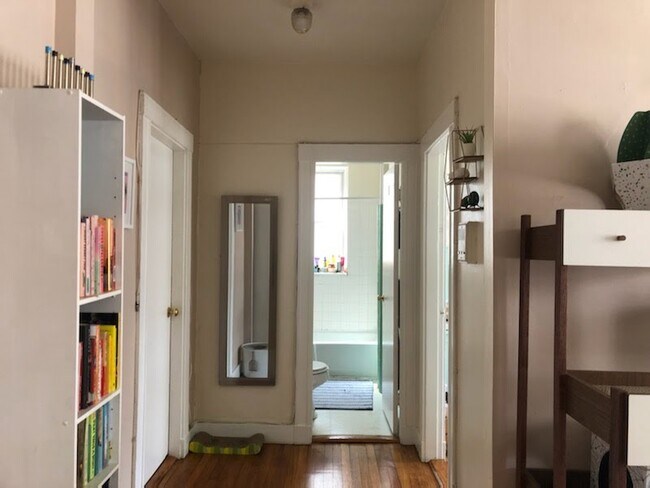 Photo - 229 Kelton St