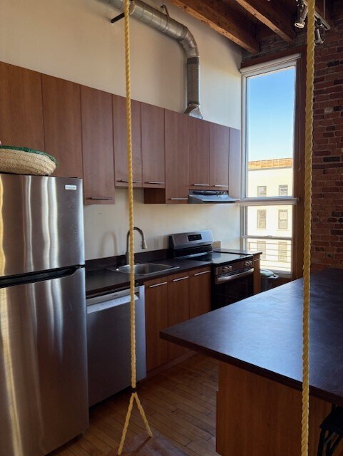 Photo - 1896 Av D'orléans