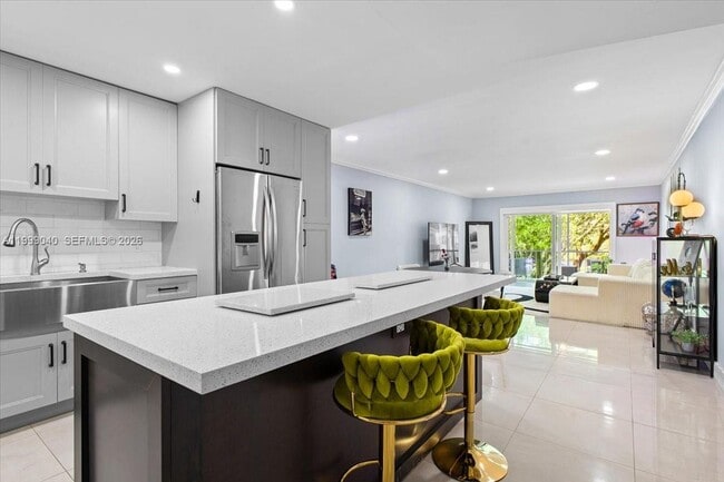 Photo - 6001 N Falls Cir Dr Unit 310