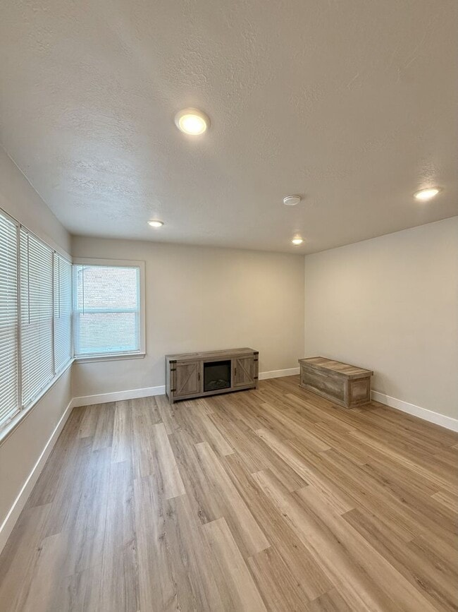 Photo - Completely Updated 4-Bedroom Home in Ogden!