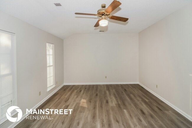 Photo - 2563 Country Trail Dr