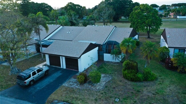 9311 Wedgewood Dr