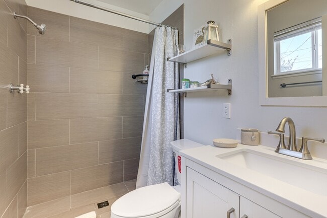 Photo - 2205 Gabriel Dr Unit C