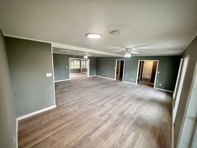 Photo - 3 bed 2 bath home recently renovated