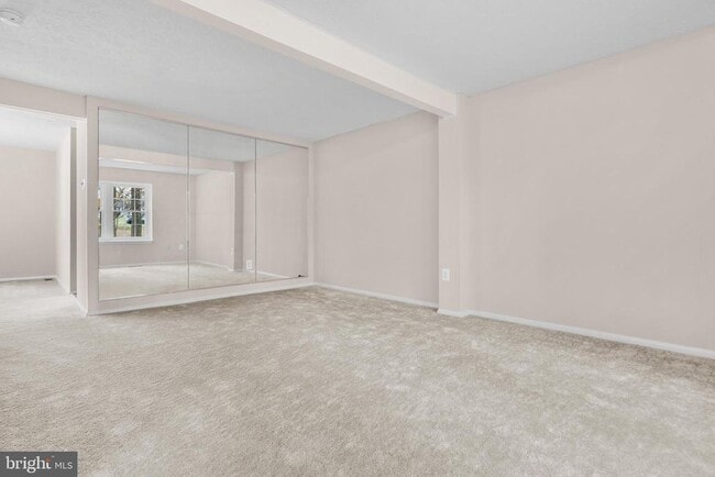 Building Photo - 9998 Tuscarora Rd