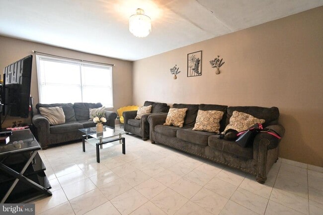 Photo - 36 Danbury Dr