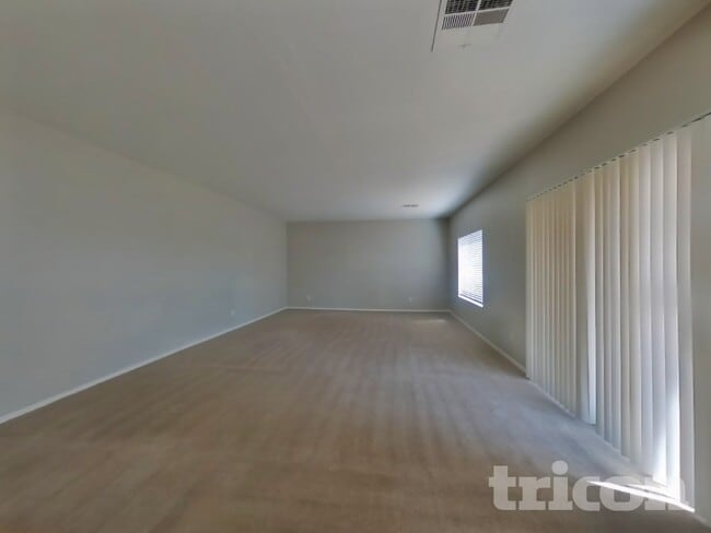 17679 N Avelino Dr