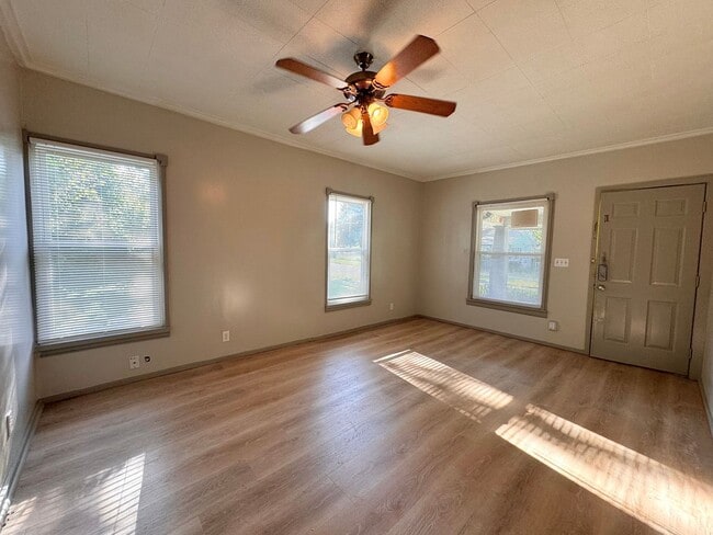 Photo - 2608 E Archer St