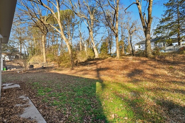 Photo - 930 Bond Ave