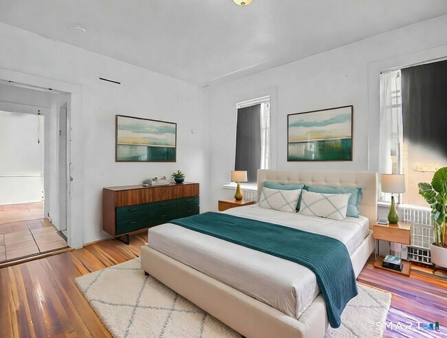 Building Photo - 1872 North Ave Unit 2nd Floor