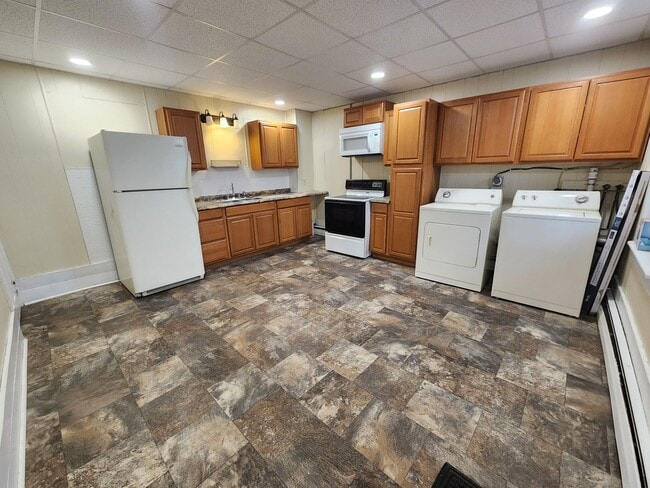 Photo - 3876-3878 Lincoln Street Unit 3878 Lincoln Street