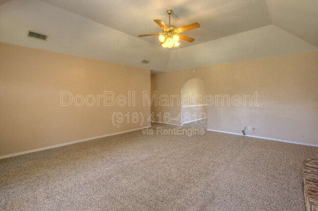 Photo - 2520 W Honolulu St