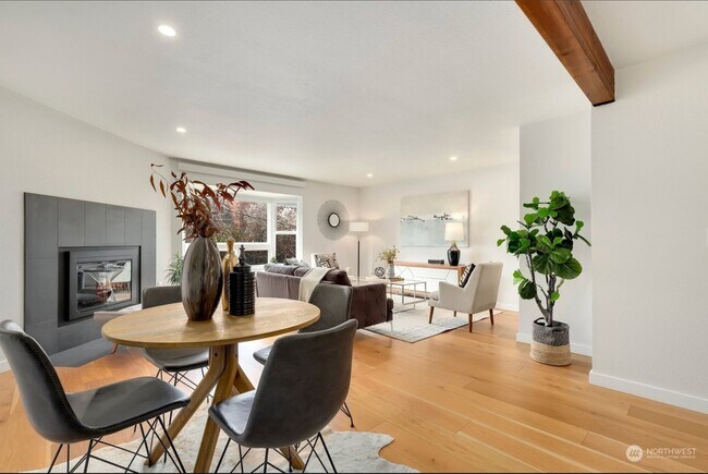 Photo - 210 Boylston Ave E Unit #205