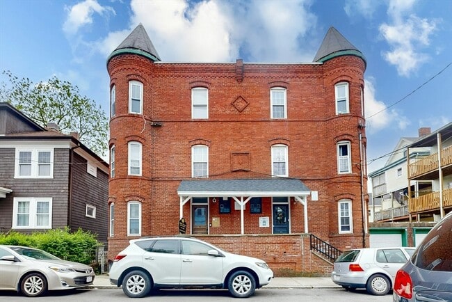 Building Photo - 76 Belden St Unit 3