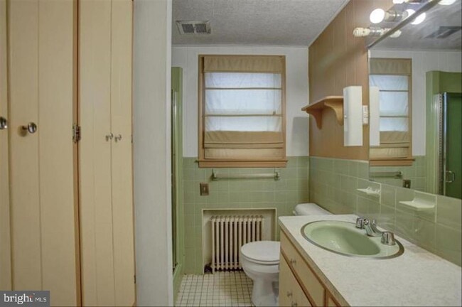 Photo - 230 W 2nd St Unit A