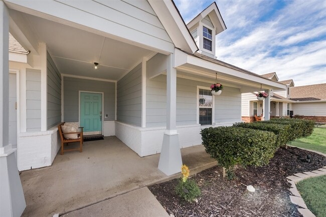 Photo - 9805 Tanglebrush Dr