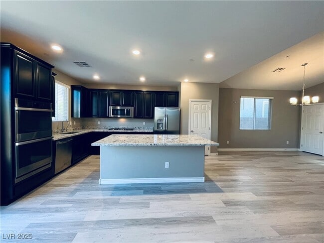 Photo - 930 Bayberry Ridge St