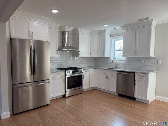 Photo - 37 Brainerd Rd