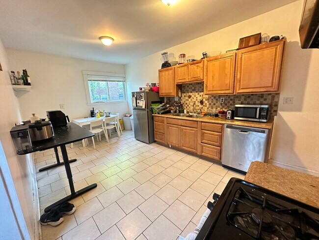 Photo - 14 Madison St Unit 2