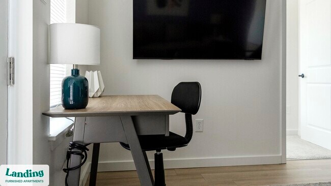 Photo - 650 N Main St Unidad 202