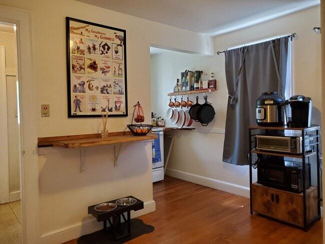 Photo - 33 Flett Rd Unit 1