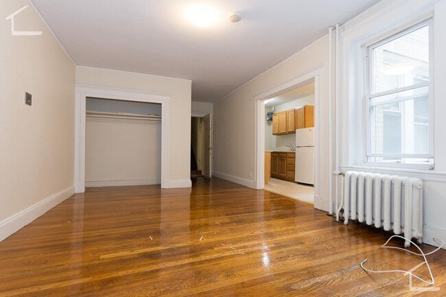 Building Photo - No Brokers Fee, No Security Deposit, Heat, Hot Water Included, The Building With an Elevator and ...