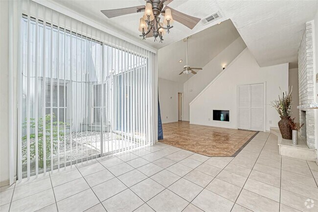Building Photo - 10725 Boardwalk St Rental