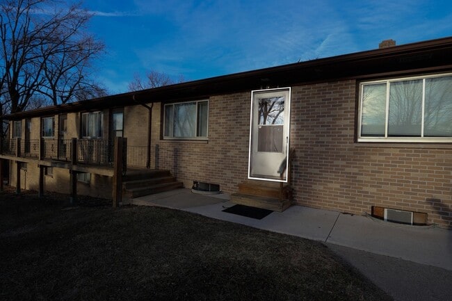 Photo - 322 Maple Dr Unit 2