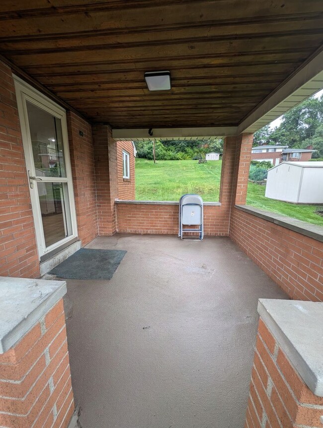 Photo - 631 Regis Ave