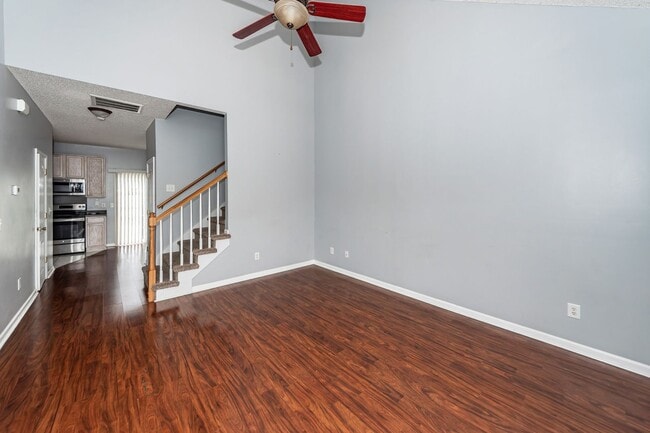 Photo - 3 Bedroom, 2.5 Bathroom Townhome in Lakes of Summerville - Summerville