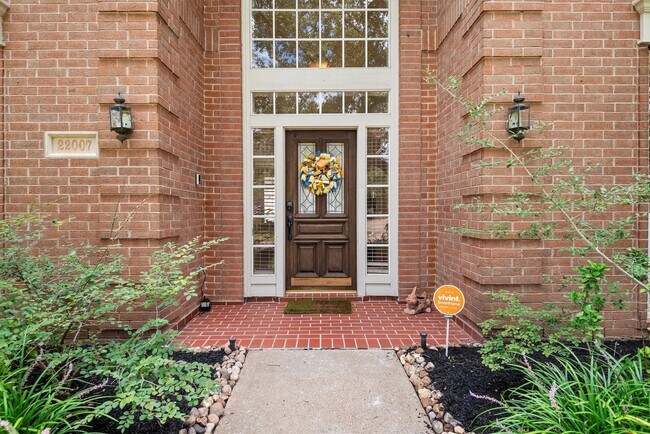 Photo - 22007 Crossbrook Dr