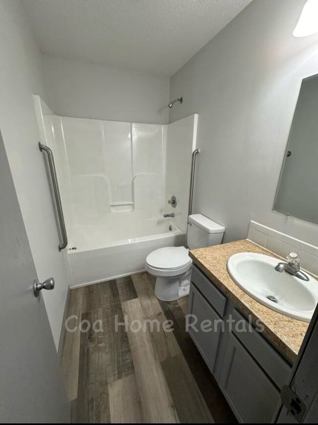 Photo - North East Side Duplex