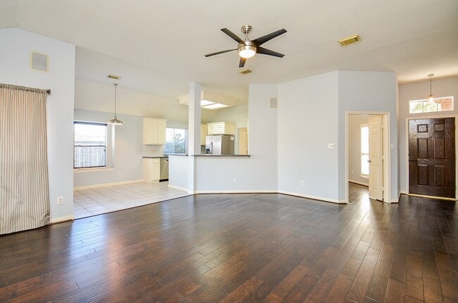 Building Photo - 3202 Shadowchase Ct