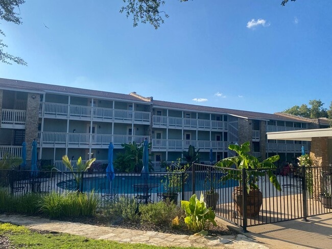 Photo - FURNISHED STUDIO CONDO WITH A MILLION DOLL...