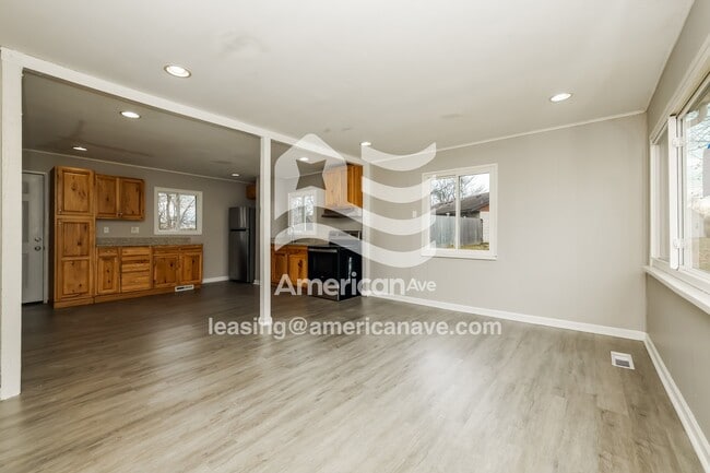 Photo - 5021 Marburn Ave