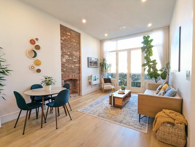 Photo - 33 Waverly St Unit 2