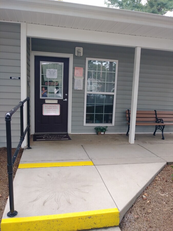 Photo - Rutherford Manor