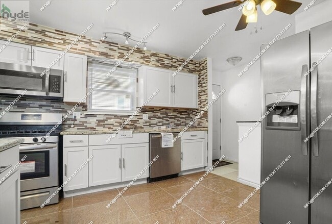 524 E 89th Pl