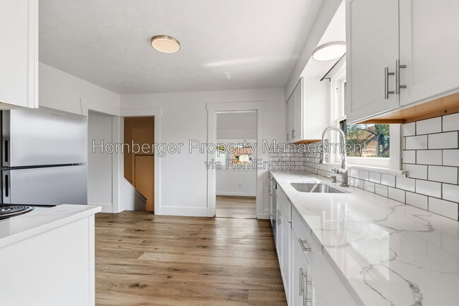 Photo - 2719 E Columbia Ave