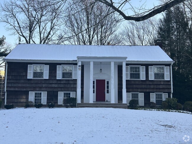 Building Photo - 33 Loughran Ave Rental