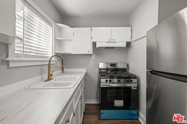 Photo - 5724 La Mirada Ave Unidad 1/4