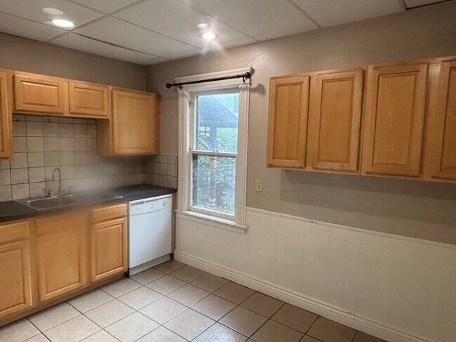 Photo - 739 Minor Ave