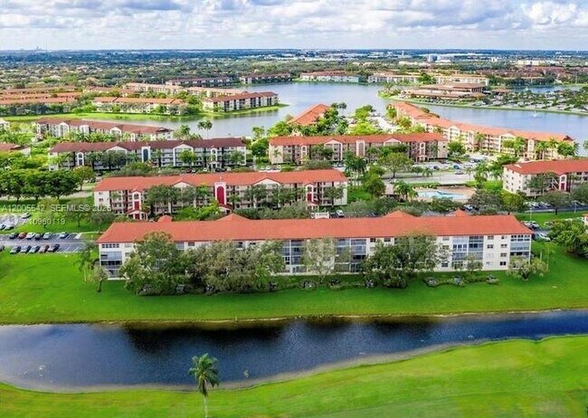 Photo - 13155 SW 7th Ct Unit 402E