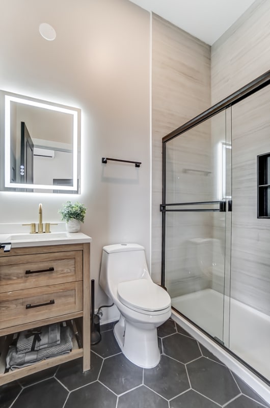 Photo - 2455 W McMicken Ave