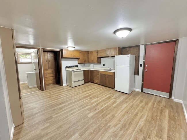 Building Photo - 1111 Eighth Unit 1111 1/2