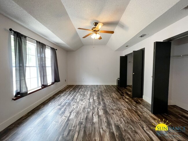 Photo - Beautiful 3 bedroom home in South Crestview!