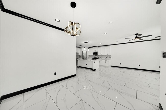 Photo - 12921 Donegal Way Unit A