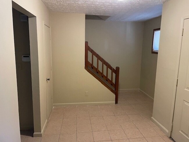 Photo - **ASK HOW YOU CAN MOVE IN WITH NO SECURITY DEPOSIT**333 River Brook Trl: 3BD, 2.5BA Duplex only 5...