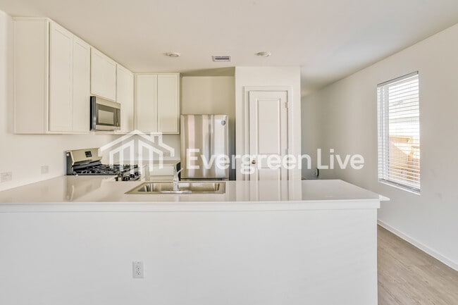 Photo - 737 Magnolia Creek Dr